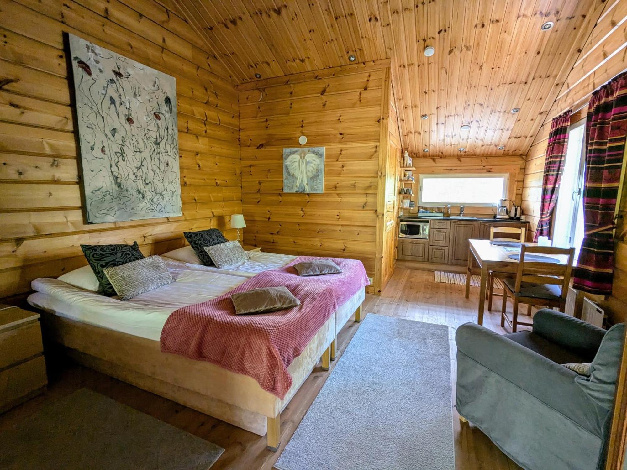 קמיארבי Santa'S Little Village - Hotel Uitonniemi מראה חיצוני תמונה